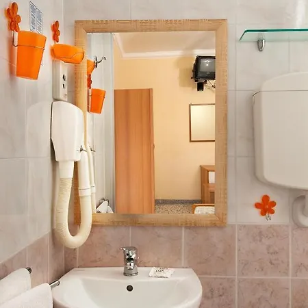 Grappoli Otel *