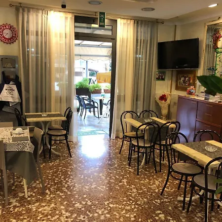 Grappoli Hotel *